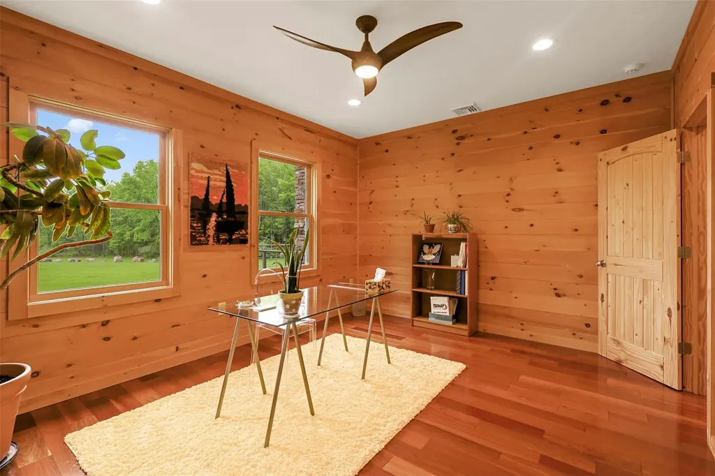 556 Bruyn Turnpike Wallkill NY 12589