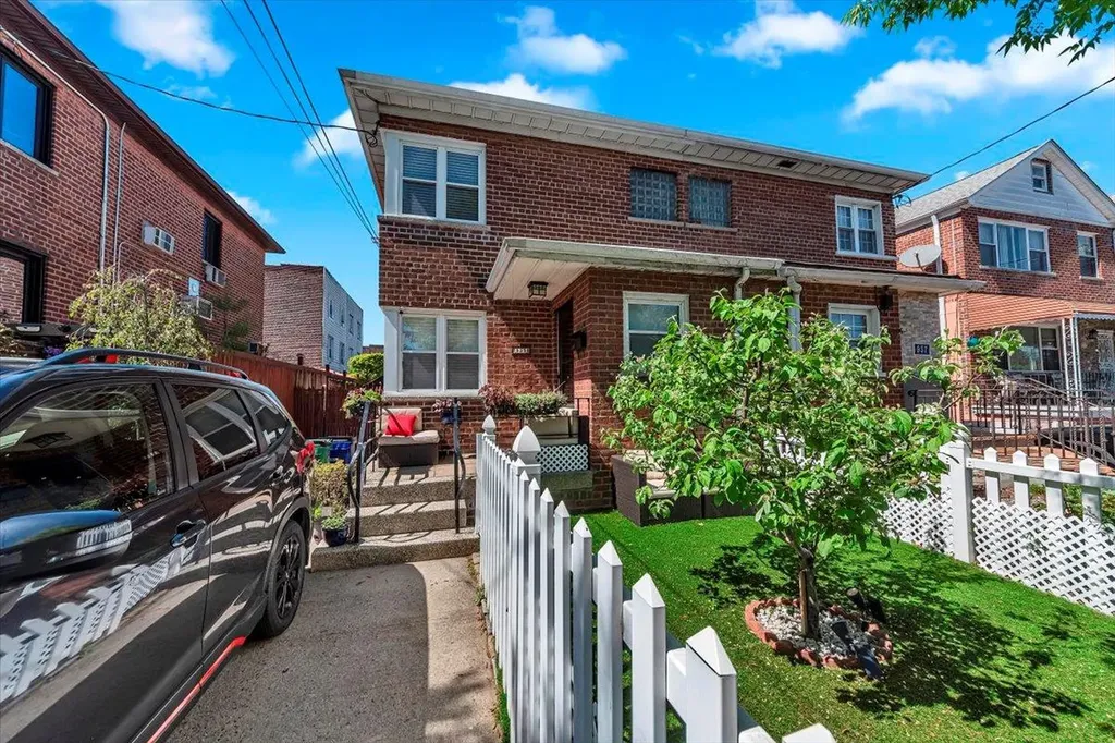 935 Van Nest Avenue Bronx NY 10462