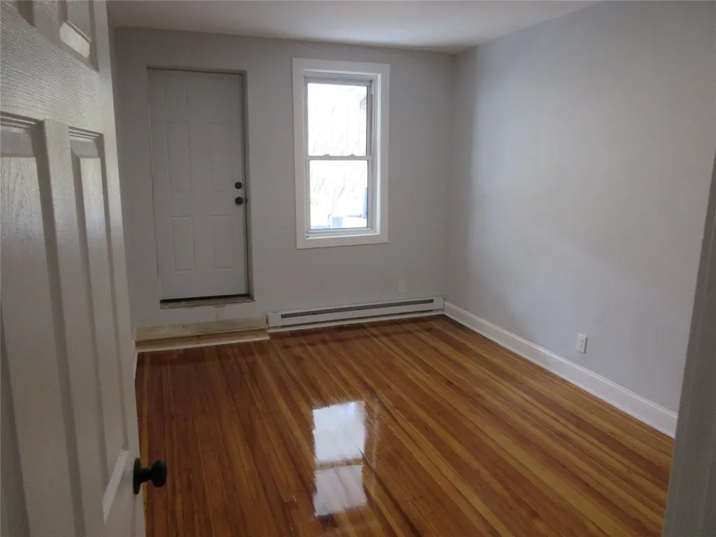 949 E 213th Street Bronx NY 10469