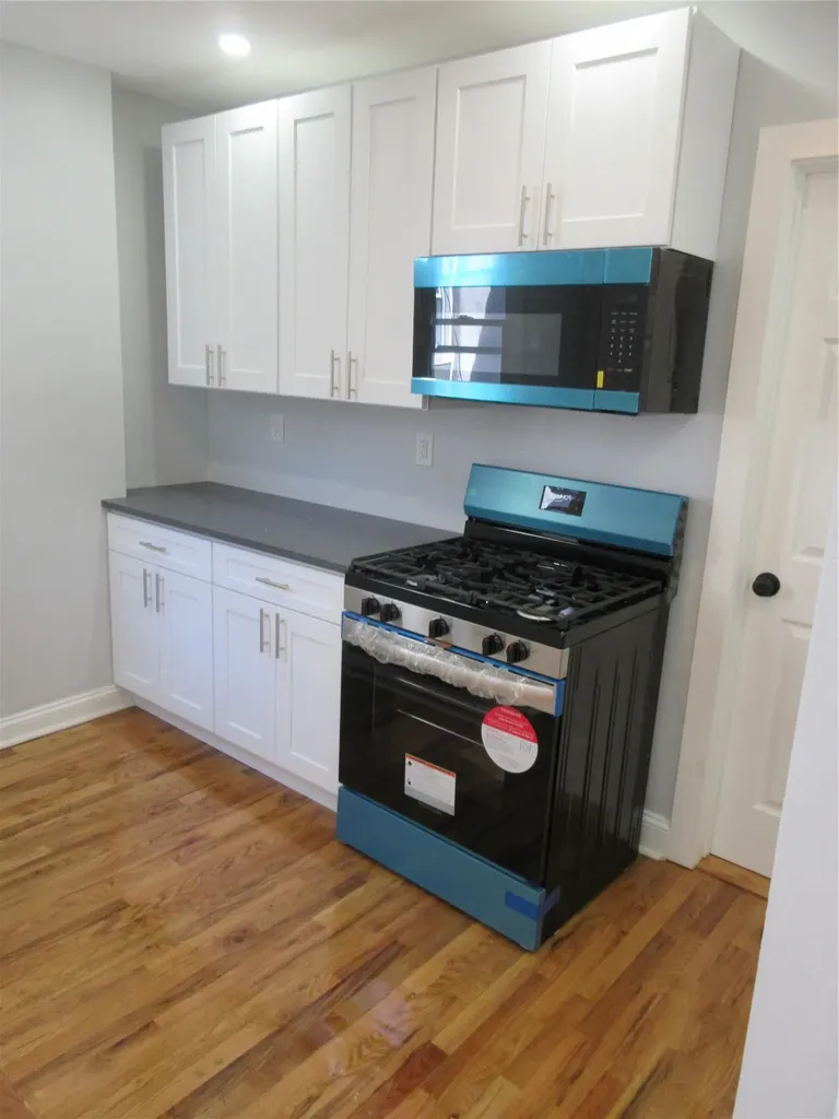 949 E 213th Street Bronx NY 10469