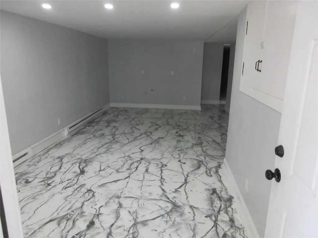 949 E 213th Street Bronx NY 10469