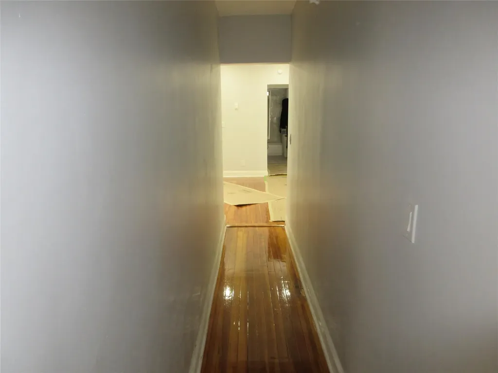 949 E 213th Street Bronx NY 10469