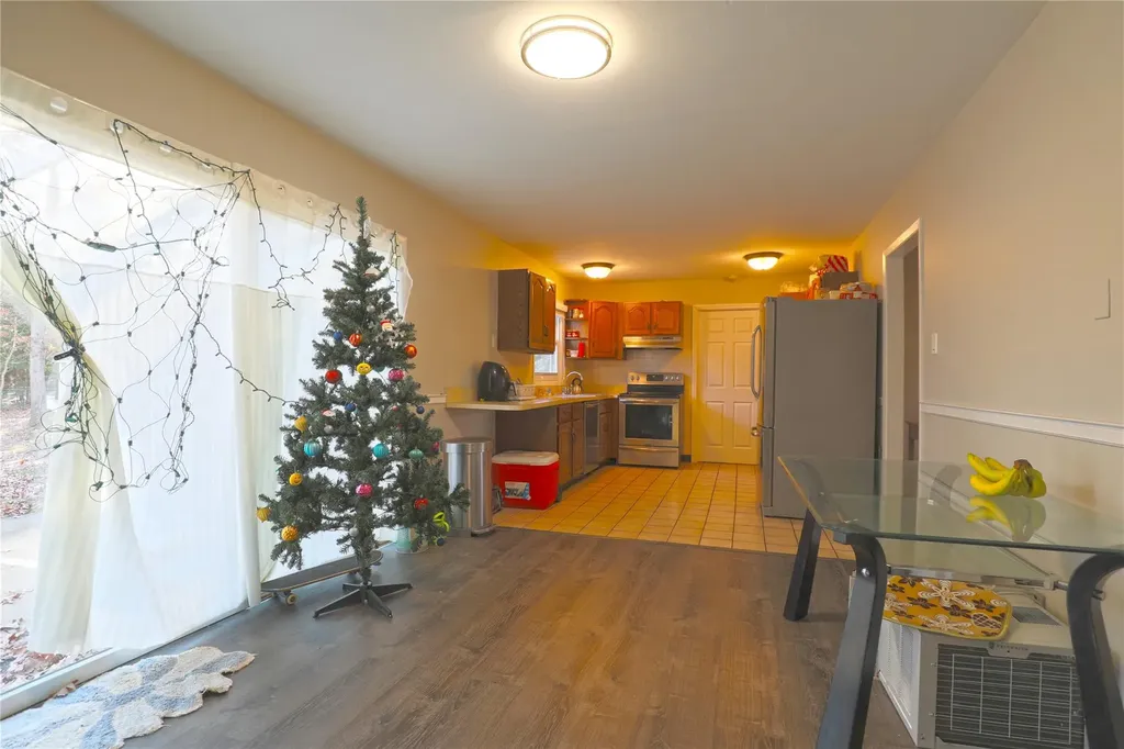 18 Stratton Lane Stony Brook NY 11790