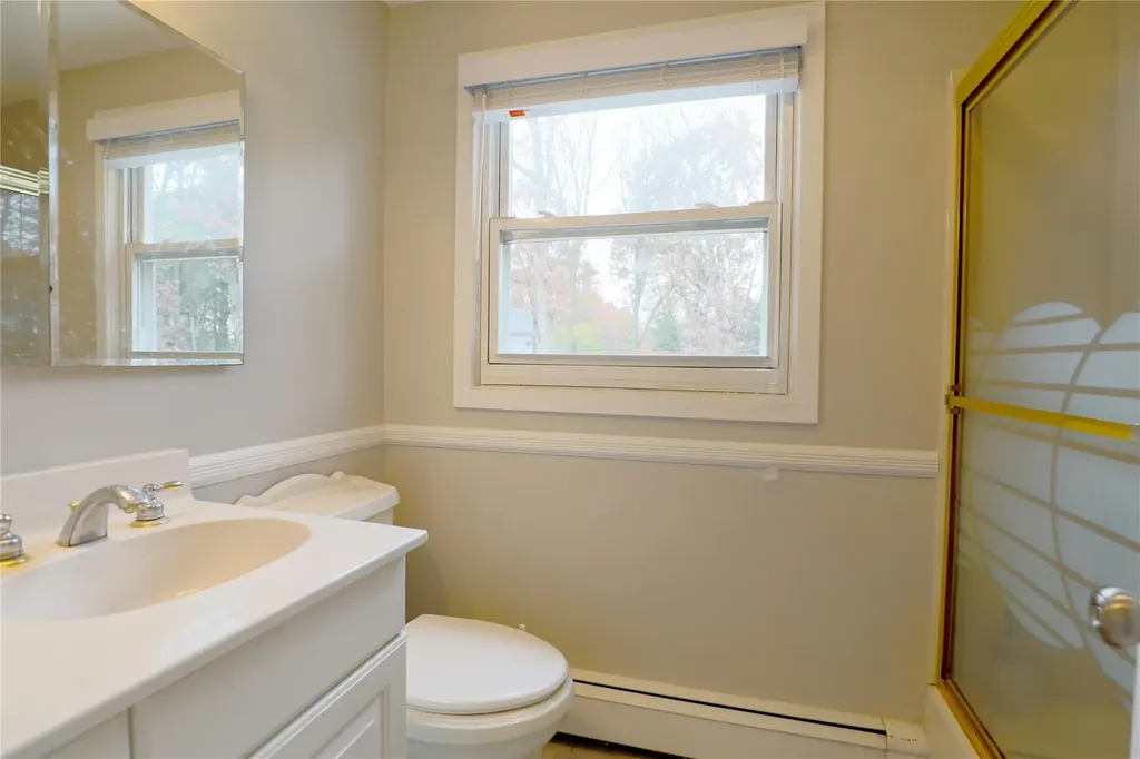 18 Stratton Lane Stony Brook NY 11790