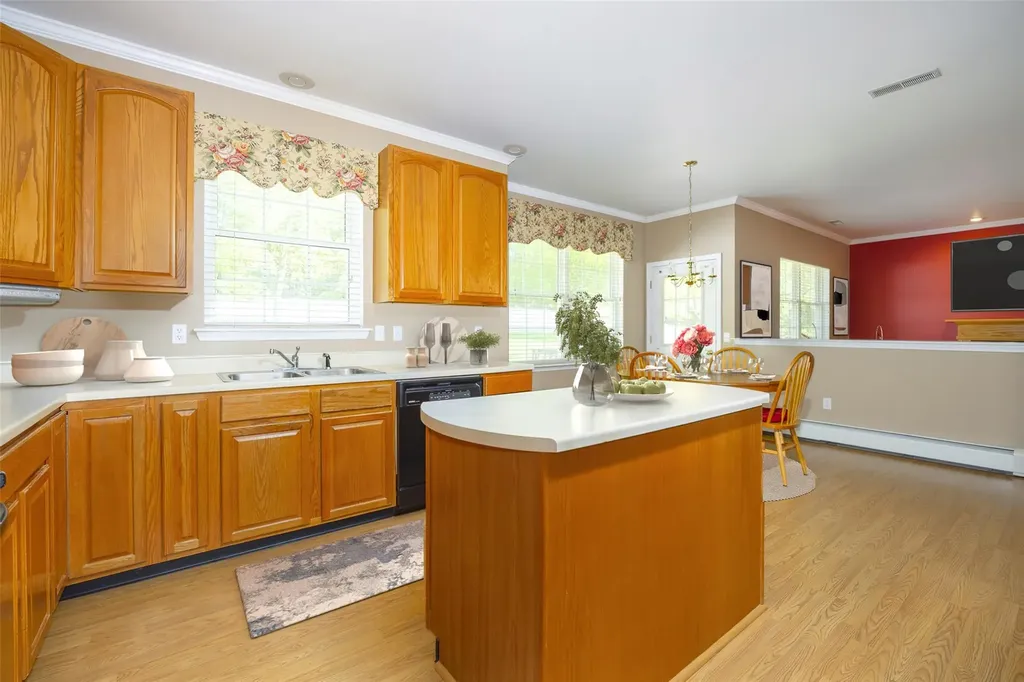 7 Coachlight Drive Poughkeepsie NY 12603