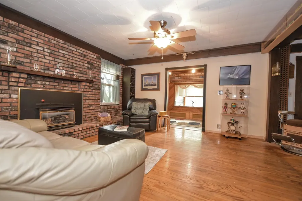 15 Hillside Avenue Suffern NY 10901