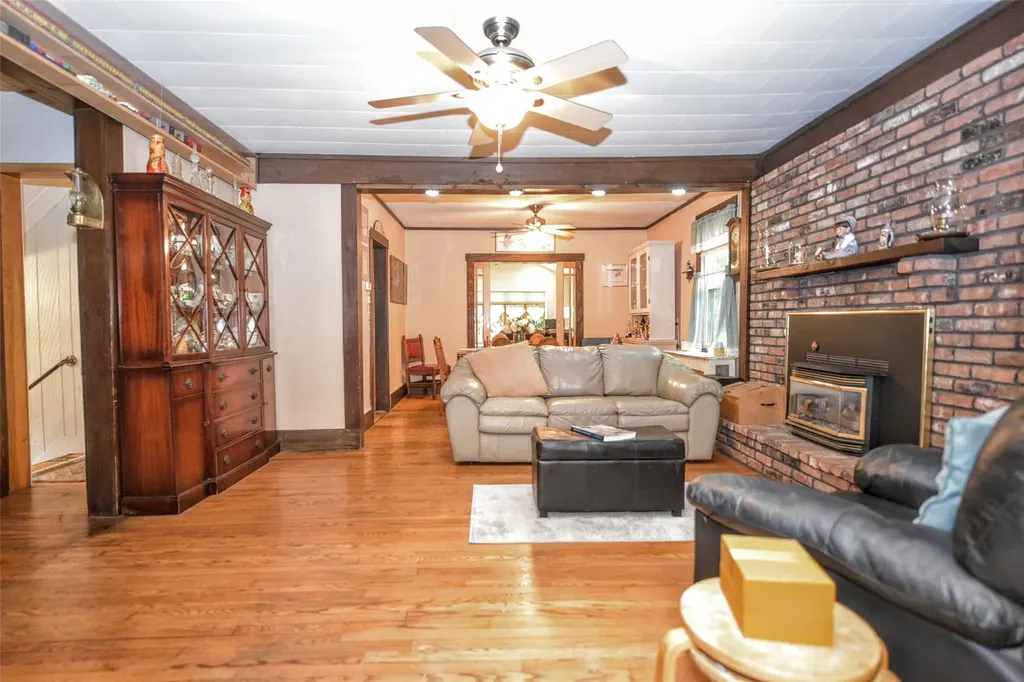15 Hillside Avenue Suffern NY 10901