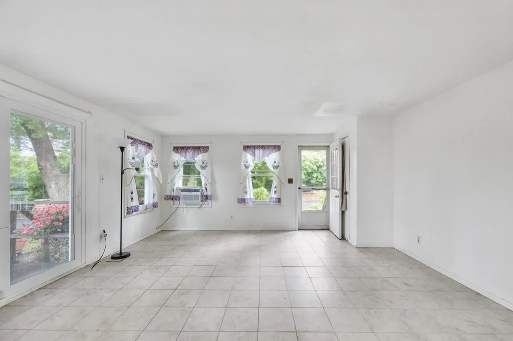 19 Jupiter Road Rocky Point NY 11778