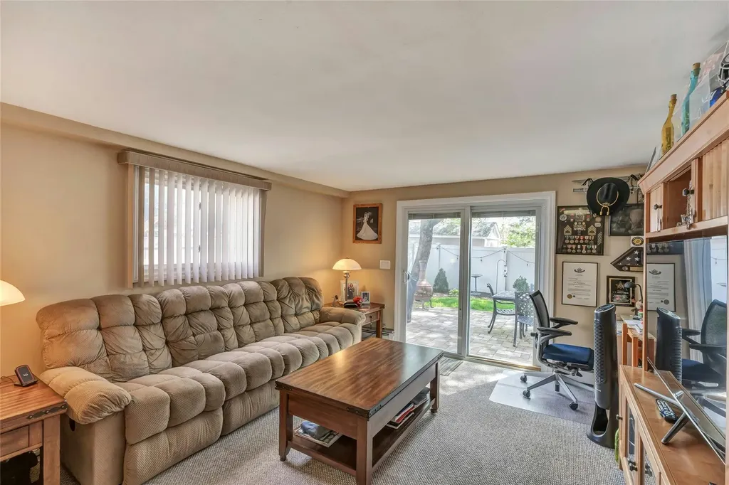 2375 Bayview Avenue Wantagh NY 11793