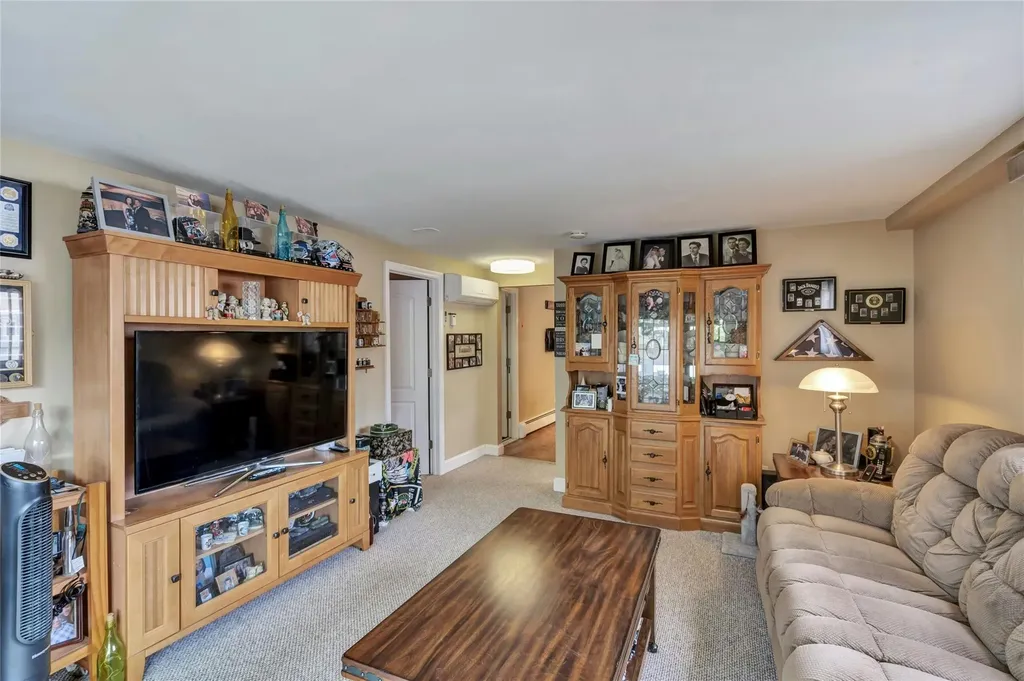 2375 Bayview Avenue Wantagh NY 11793