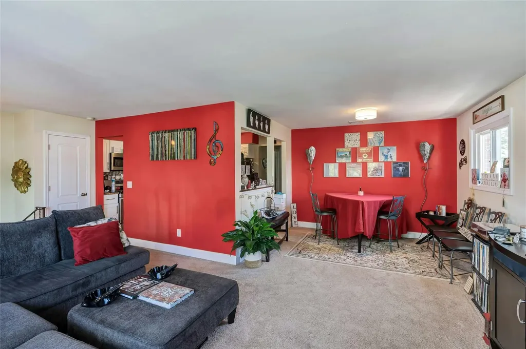 2375 Bayview Avenue Wantagh NY 11793