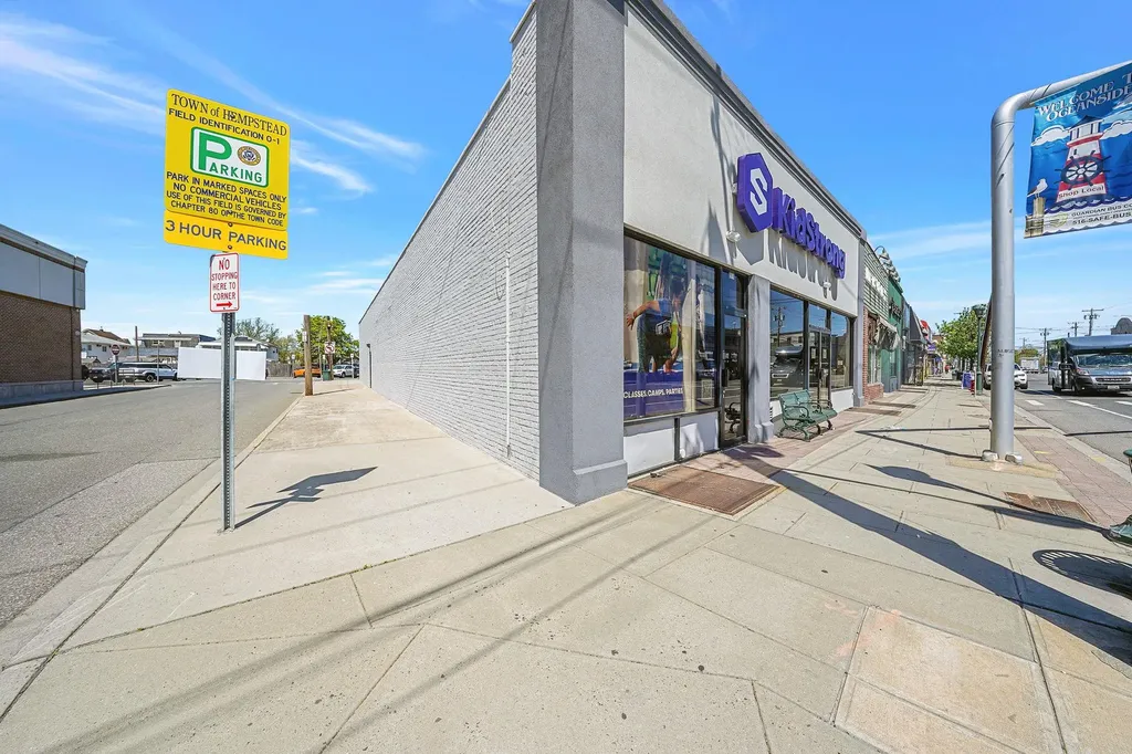 2816 Long Beach Road Oceanside NY 11572
