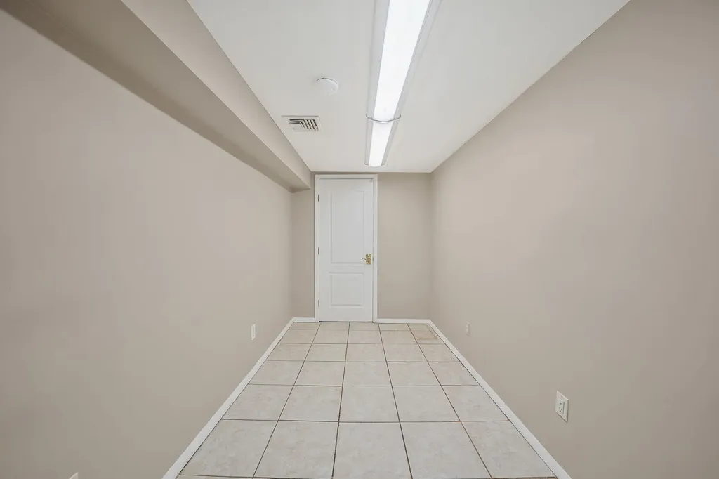 2816 Long Beach Road Oceanside NY 11572