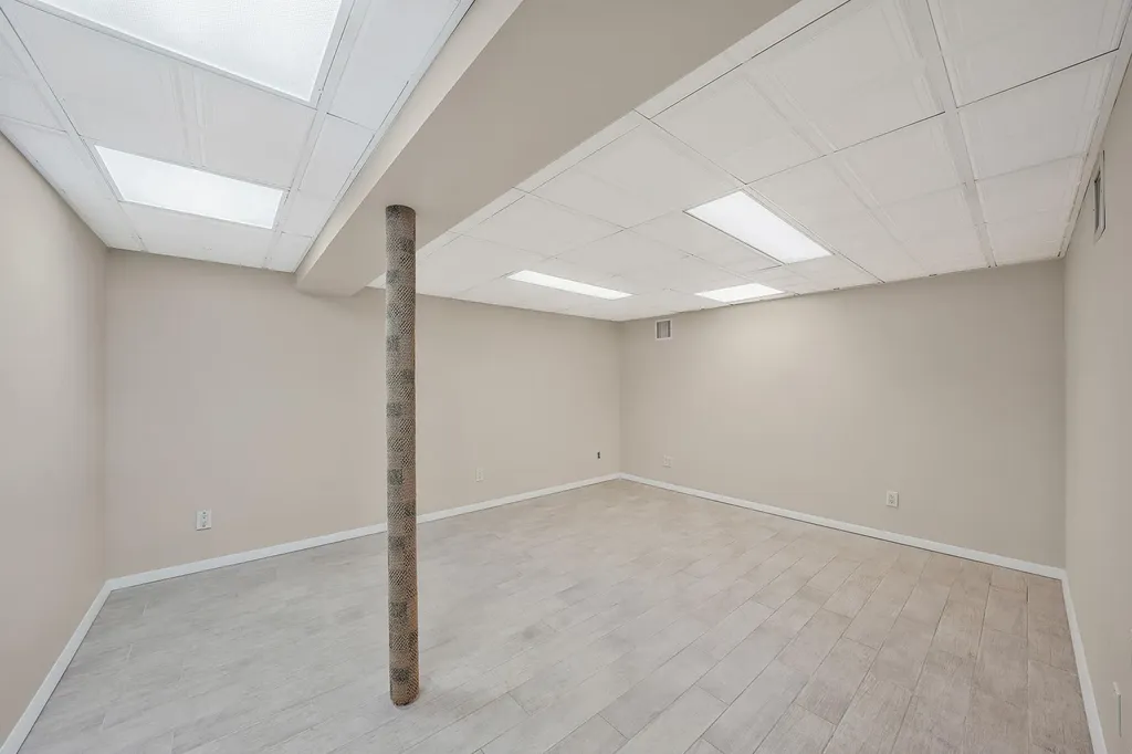 2816 Long Beach Road Oceanside NY 11572