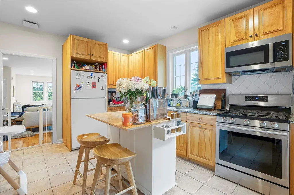 69 Murray Avenue Larchmont NY 10538