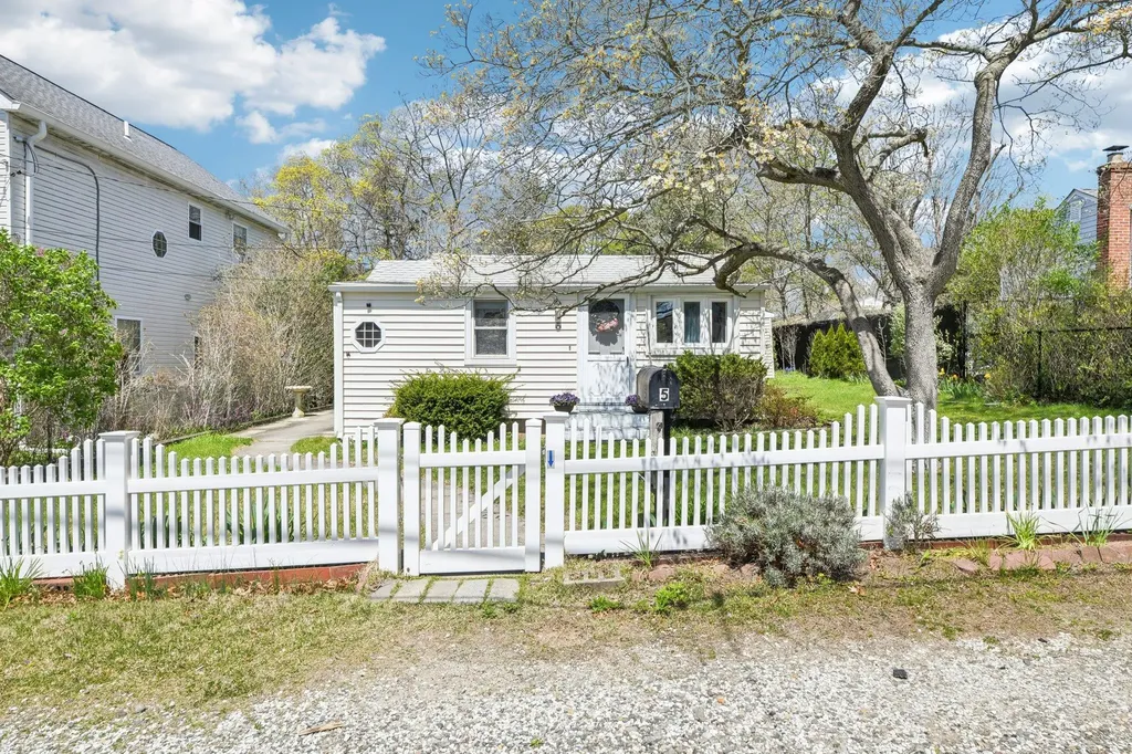 5 Bertha Street East Patchogue NY 11772