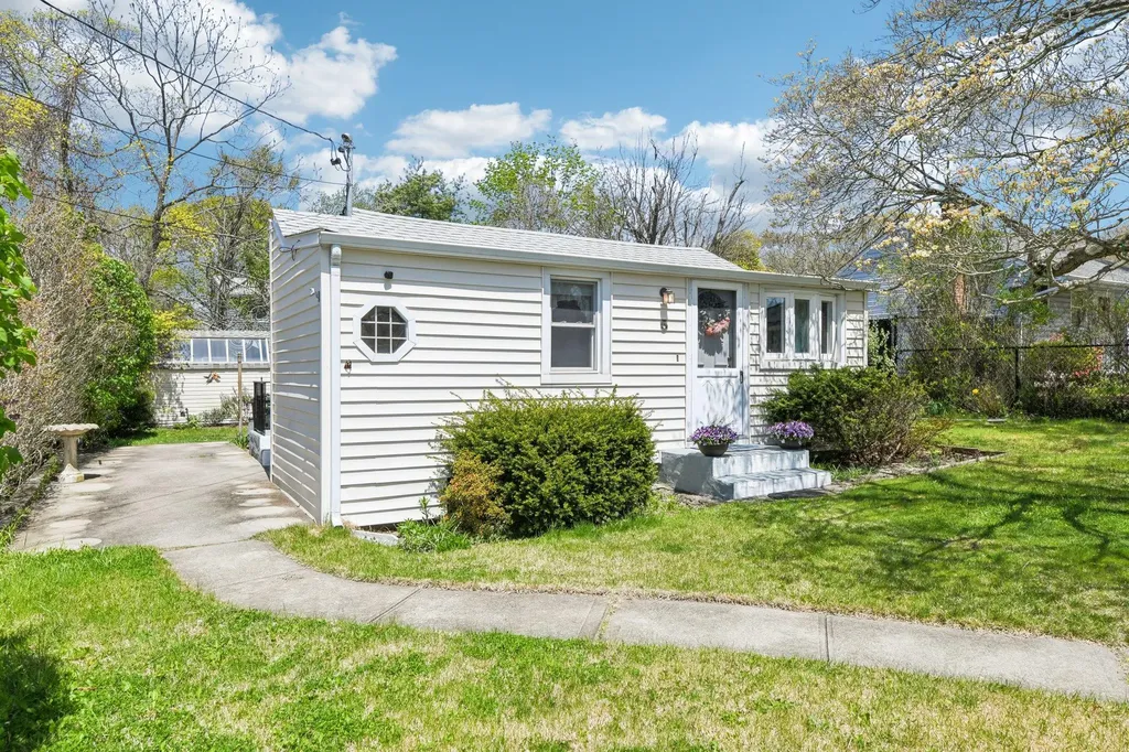 5 Bertha Street East Patchogue NY 11772