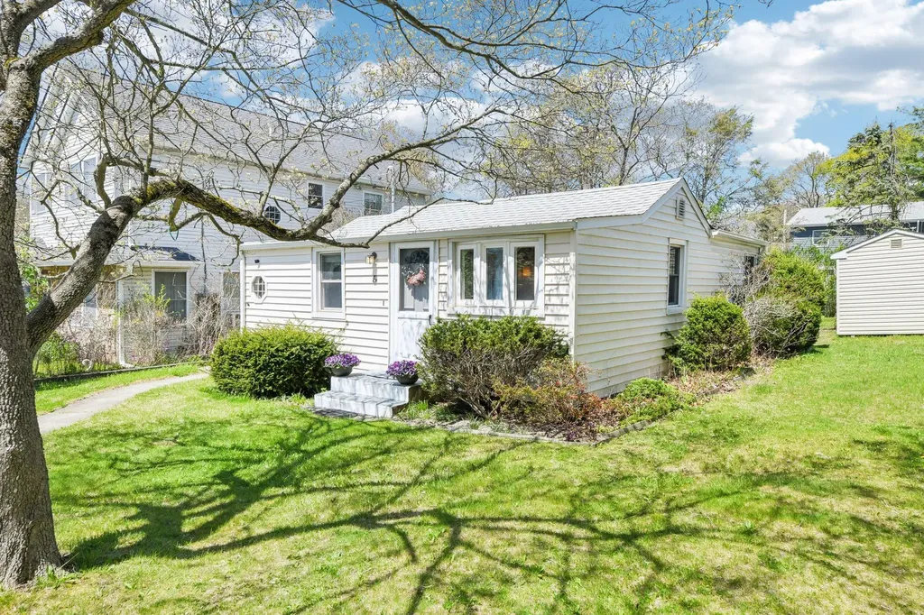 5 Bertha Street East Patchogue NY 11772