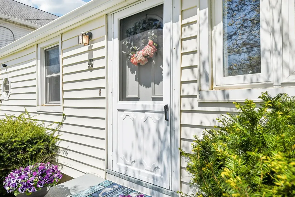 5 Bertha Street East Patchogue NY 11772
