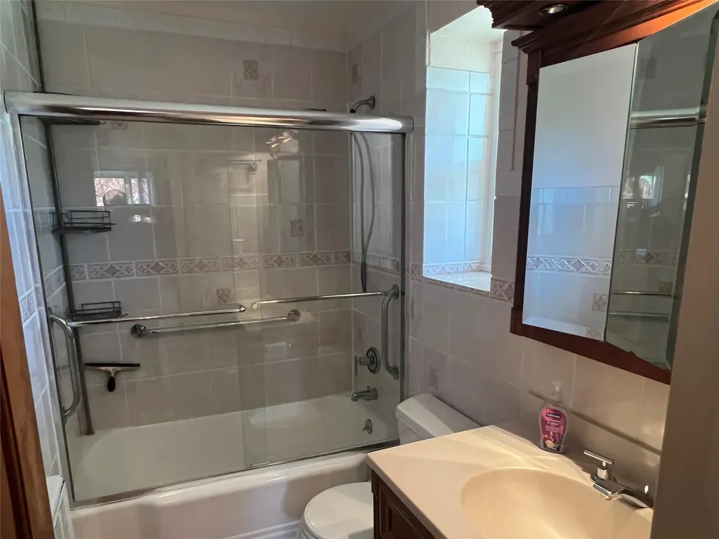 855 Palisade Yonkers NY 10703
