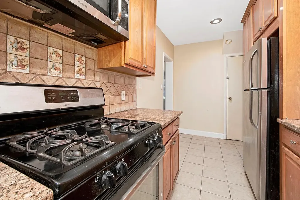 4635 Matilda Avenue Bronx NY 10470