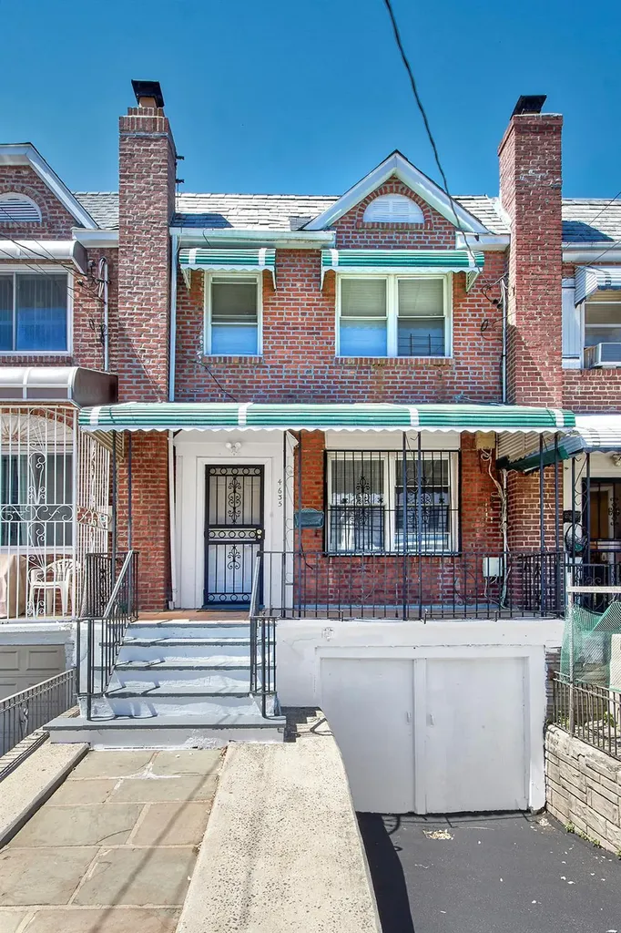 4635 Matilda Avenue Bronx NY 10470