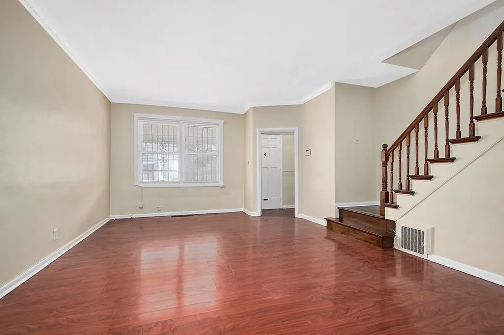 4635 Matilda Avenue Bronx NY 10470