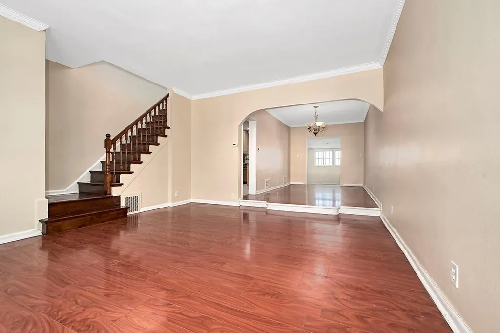 4635 Matilda Avenue Bronx NY 10470
