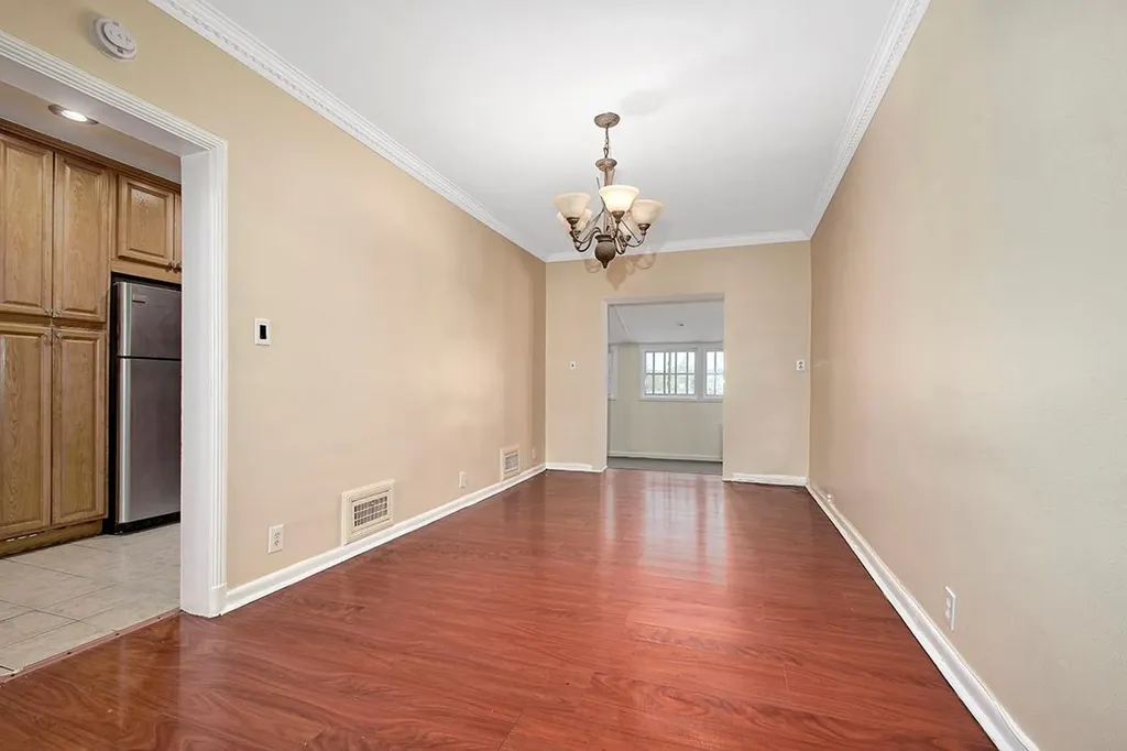 4635 Matilda Avenue Bronx NY 10470
