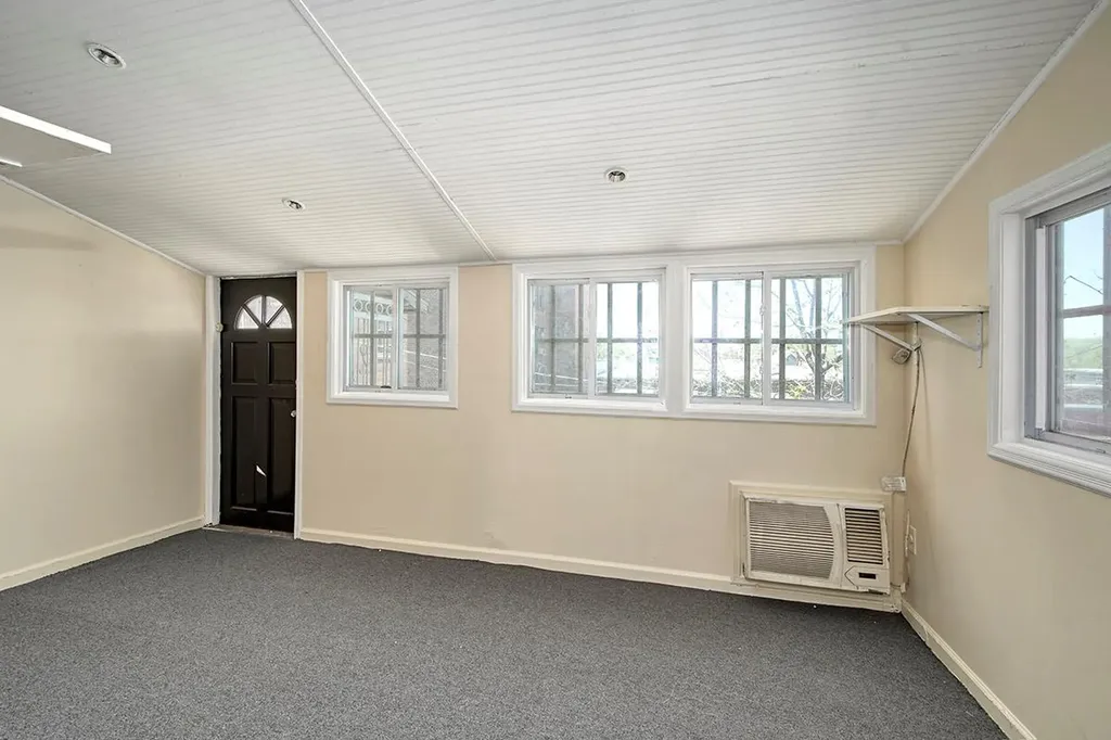 4635 Matilda Avenue Bronx NY 10470