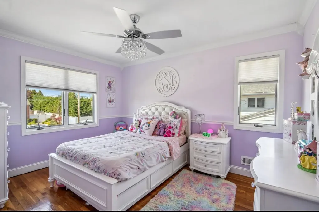 53 West End Avenue Massapequa NY 11758