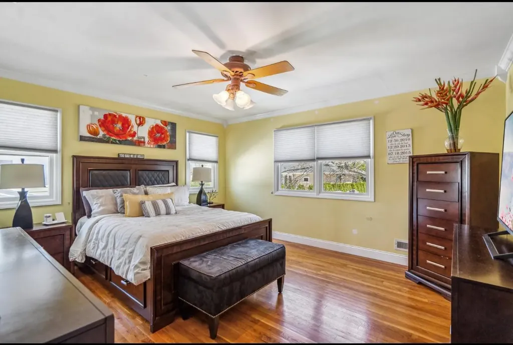 53 West End Avenue Massapequa NY 11758