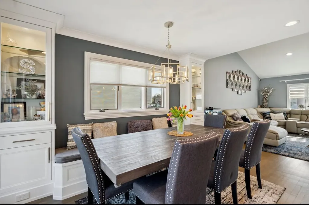 53 West End Avenue Massapequa NY 11758