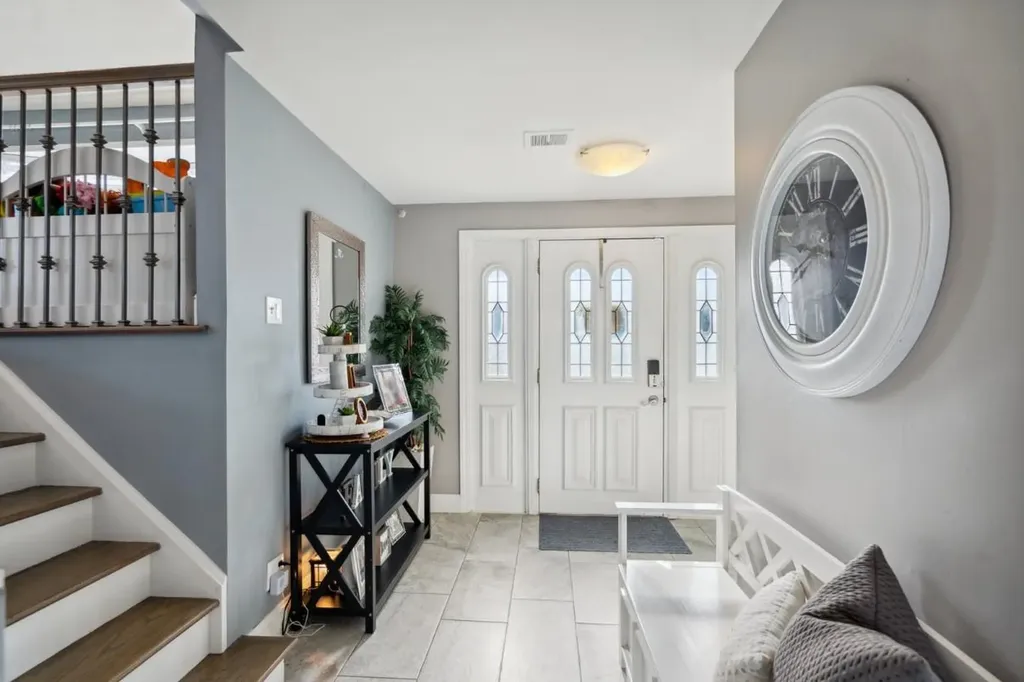 53 West End Avenue Massapequa NY 11758