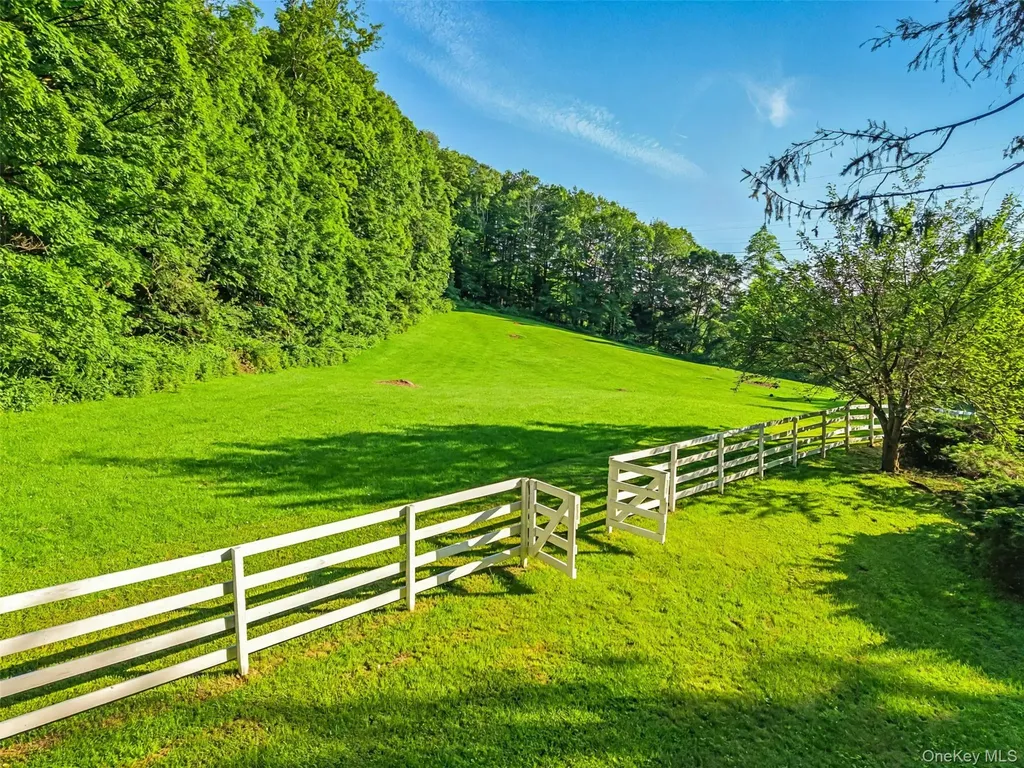 926 Peekskill Hollow Road Putnam Valley NY 10579