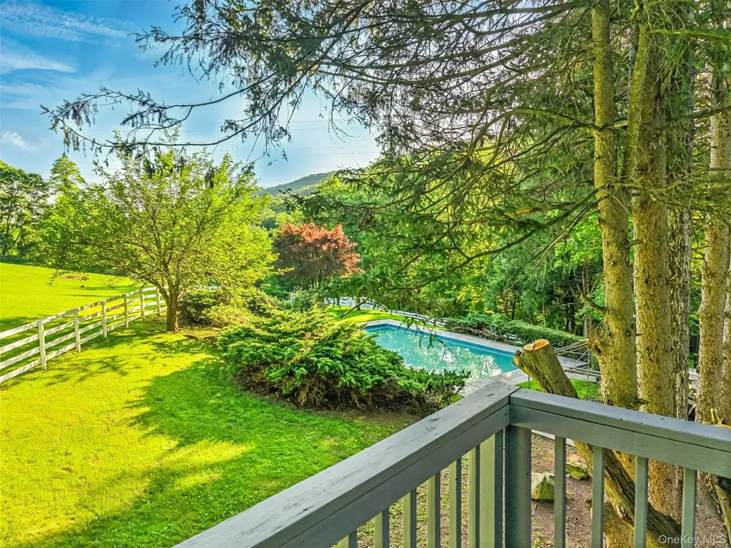 926 Peekskill Hollow Road Putnam Valley NY 10579