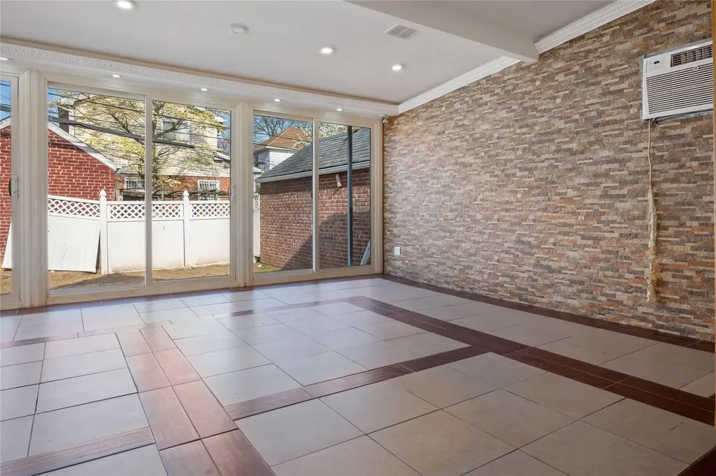 7333 188th Street Fresh Meadows NY 11366
