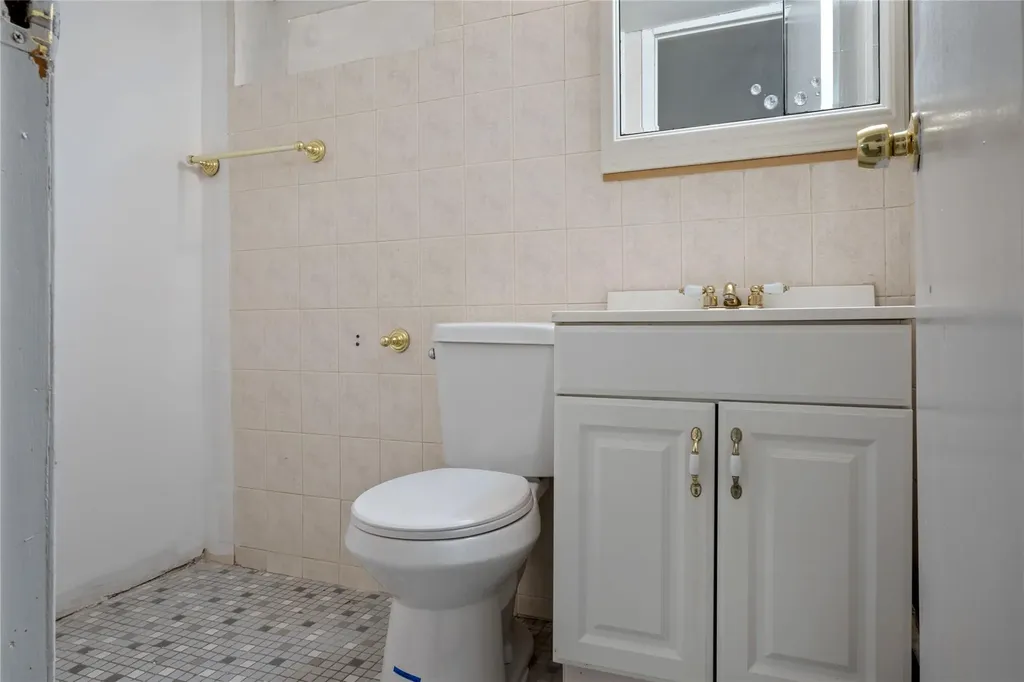 7333 188th Street Fresh Meadows NY 11366
