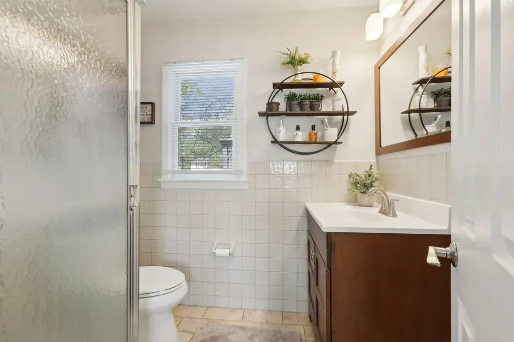 8 Adele Road West Nyack NY 10994