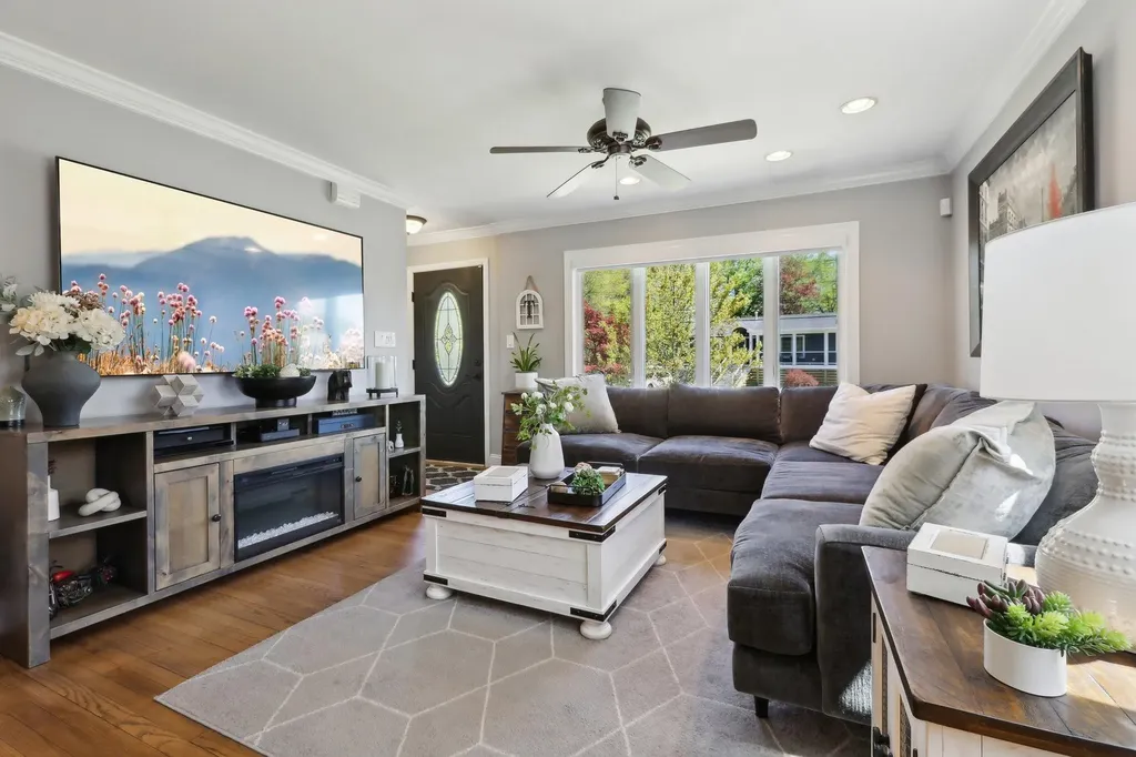 8 Adele Road West Nyack NY 10994