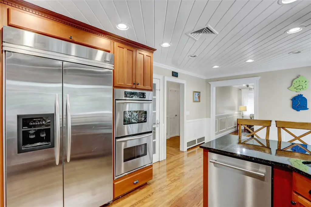 24 Highland Down Shoreham NY 11786