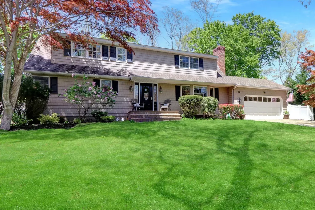 24 Highland Down Shoreham NY 11786