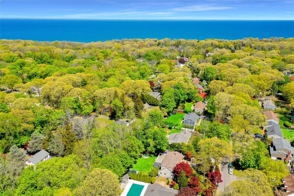 24 Highland Down Shoreham NY 11786