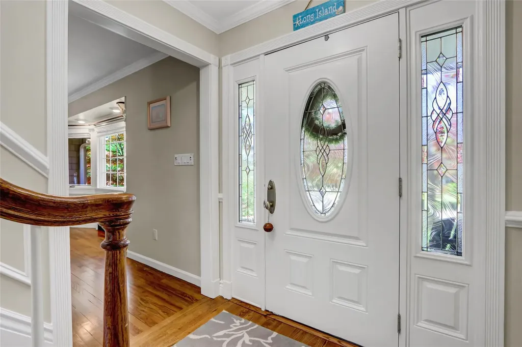 24 Highland Down Shoreham NY 11786