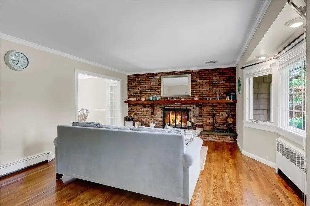 24 Highland Down Shoreham NY 11786