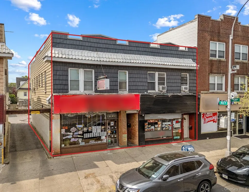 152-26/28 Northern Boulevard Flushing NY 11354