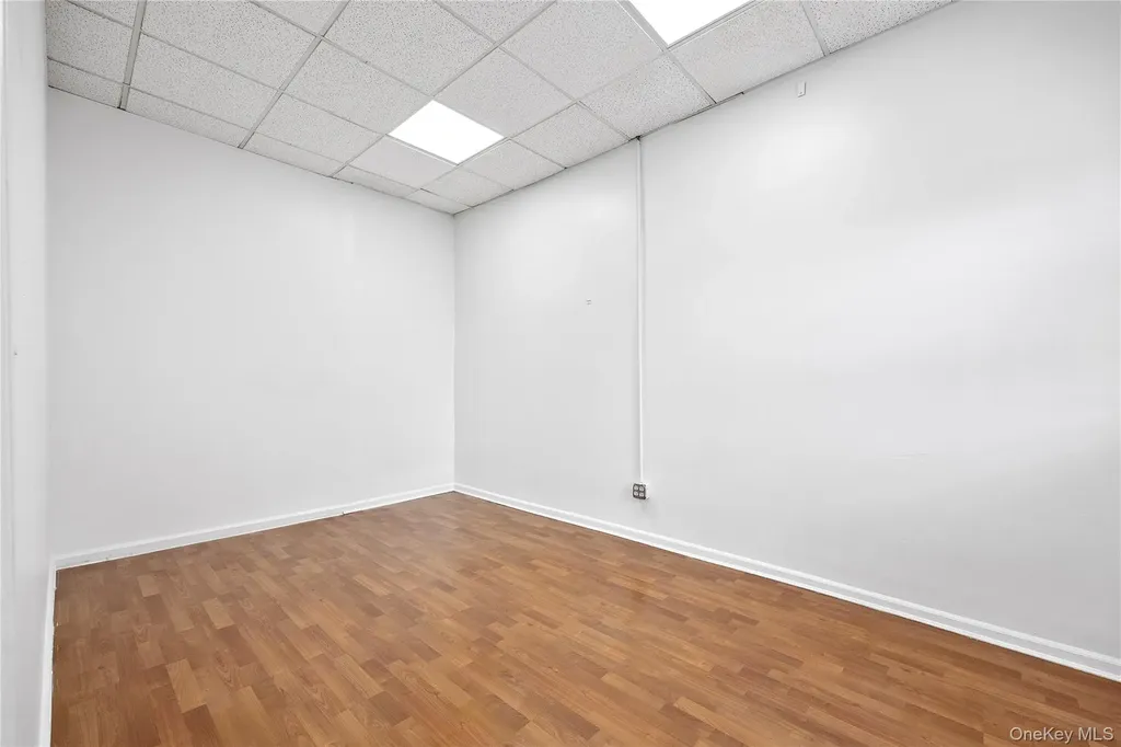 152-26/28 Northern Boulevard Flushing NY 11354