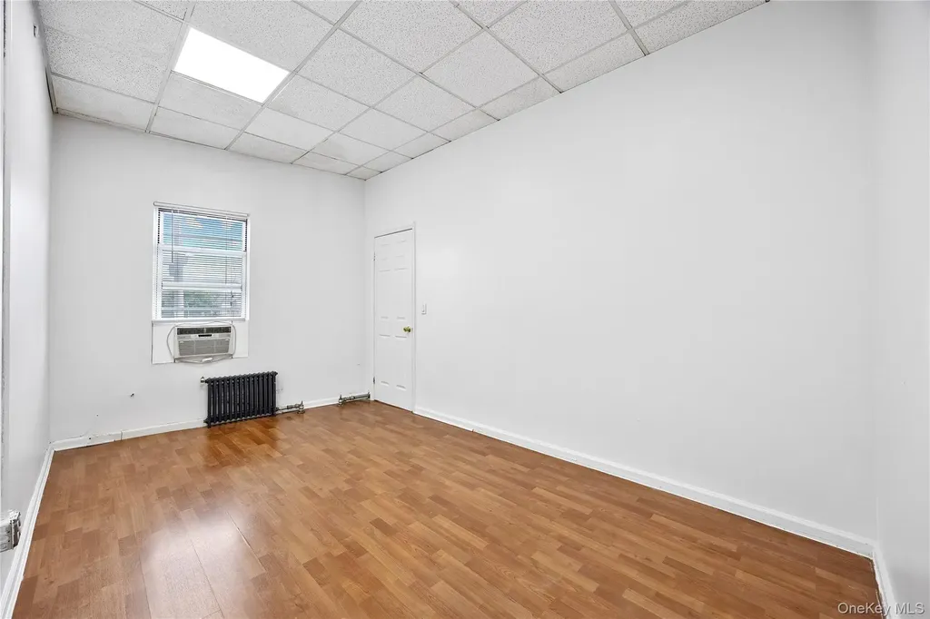 152-26/28 Northern Boulevard Flushing NY 11354