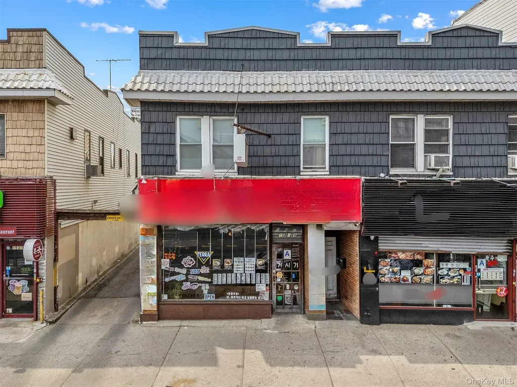 152-26/28 Northern Boulevard Flushing NY 11354