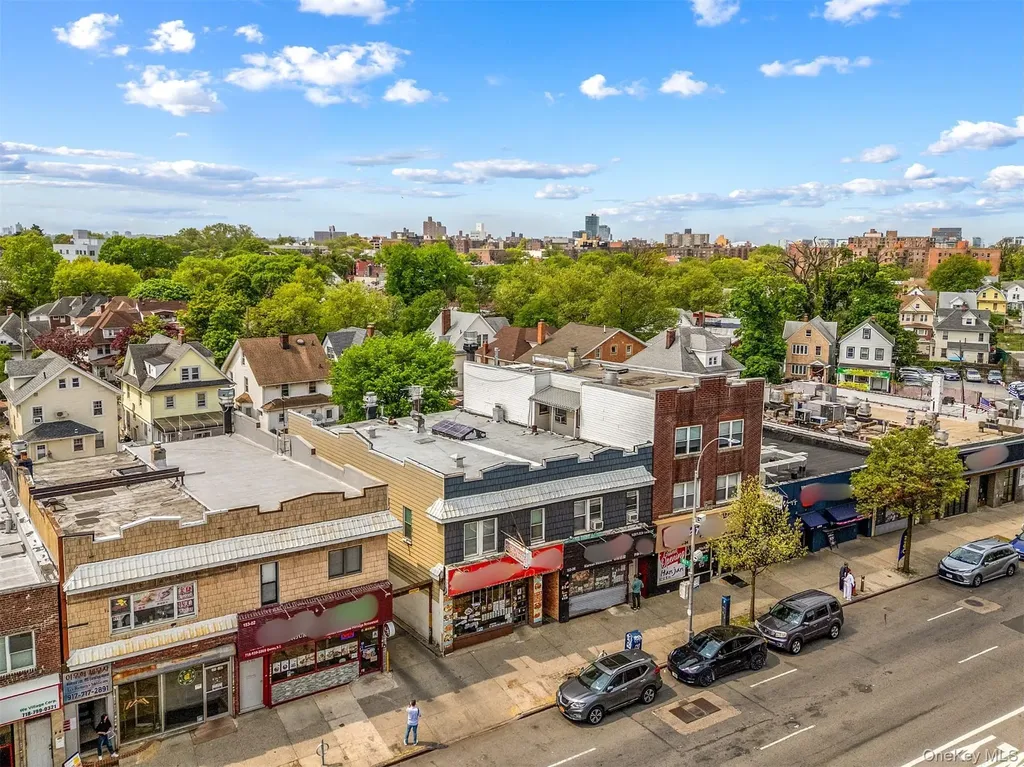 152-26/28 Northern Boulevard Flushing NY 11354